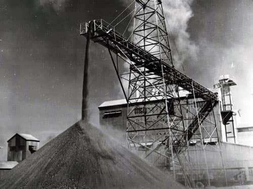 Timeline_1944 - Entrance into Manufacturing