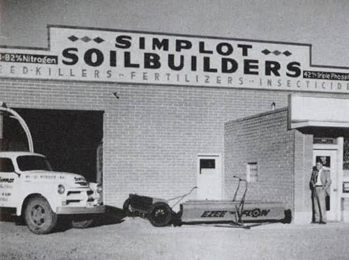 Timeline_1945 - A Strong Foundation