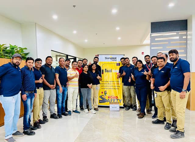 Simplot India - Group in front of Banner