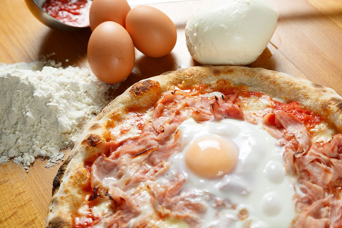 Egg on Pizza